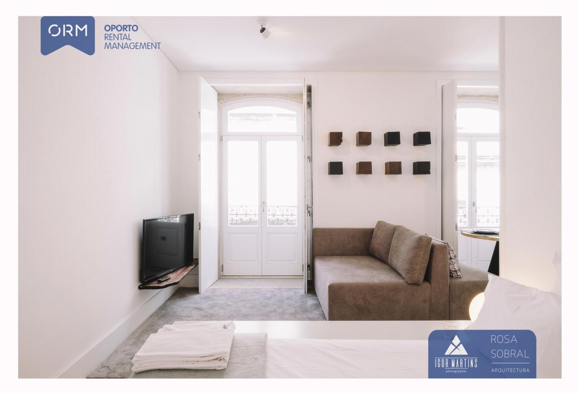Orm - Almada Apartamento Porto